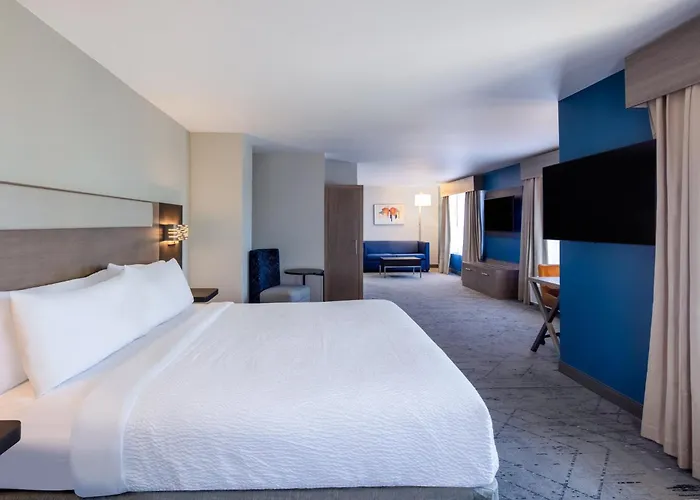 Holiday Inn Express Turlock By Ihg