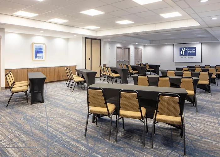 Holiday Inn Express Turlock By Ihg