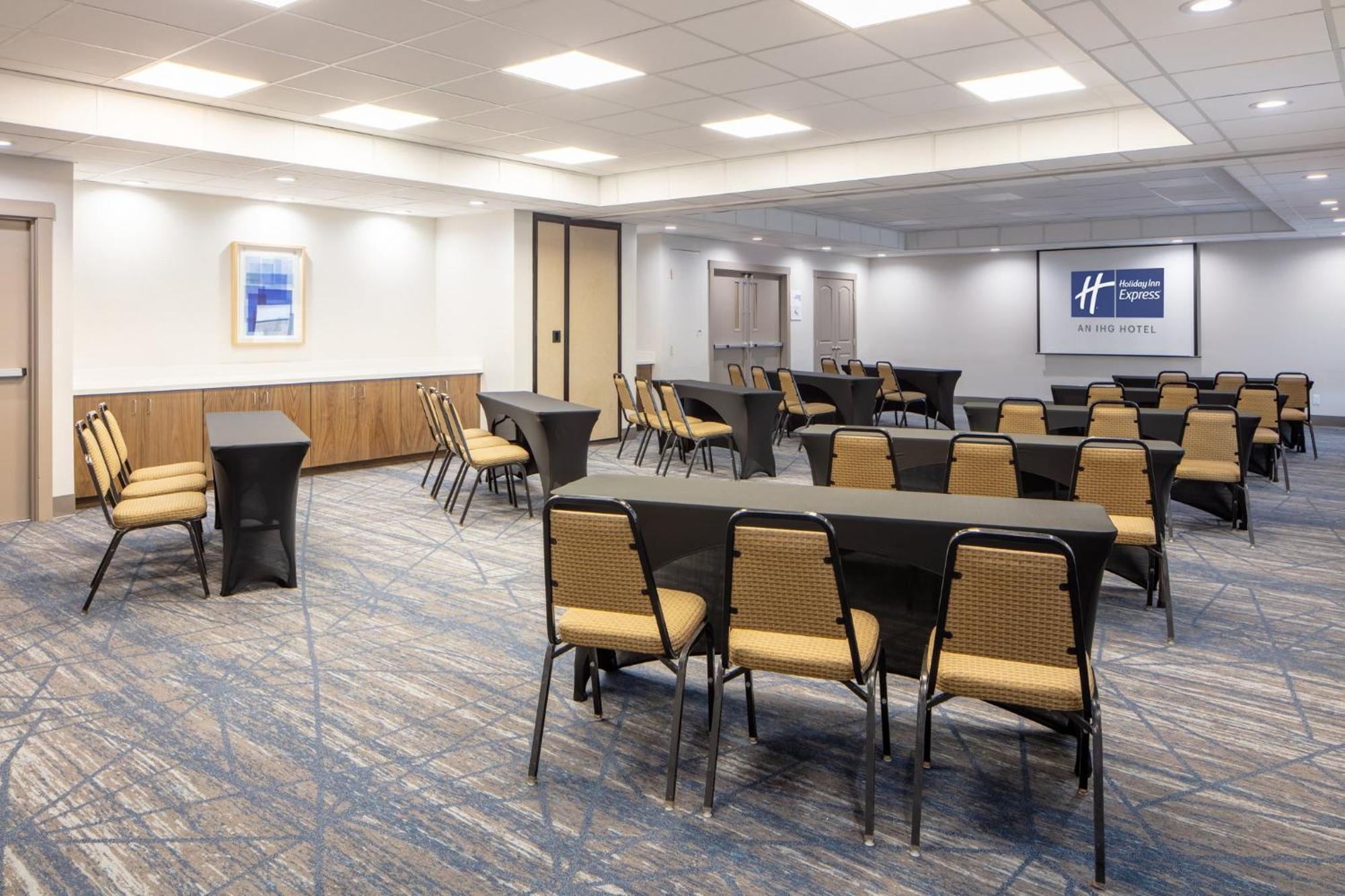 Hotel Express By Ihg